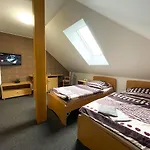 Aldo Hotel *