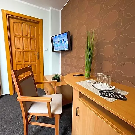 Aldo Hotel *